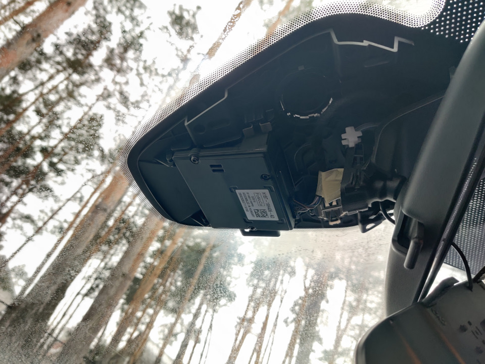 Розпізнавання дорожніх знаків, авто дальнє світло, система оповіщення водія. 4