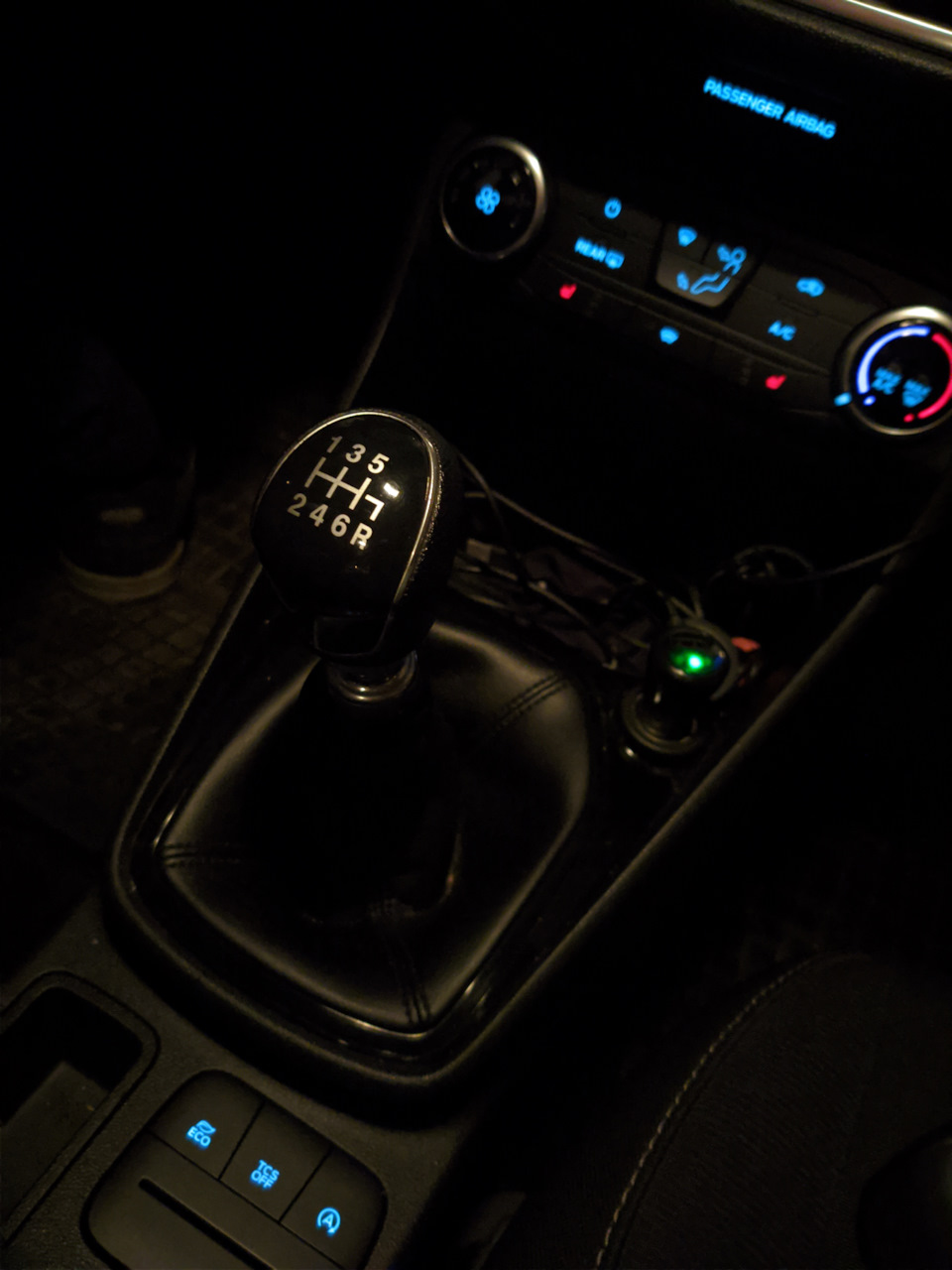 Ручка КПП шкіра від ST MK7 3