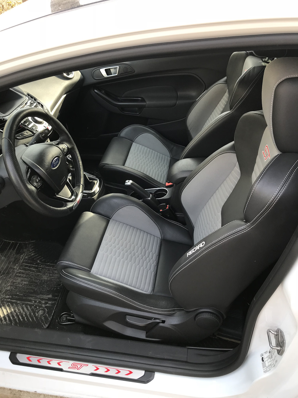 Сидіння Recaro Встановлено!) 4