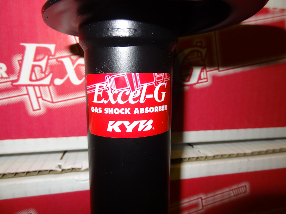 Амортизатор підвіски газовий, передній KYB 333400, KYB 333401 & Пилозахисний комплект амортизаторів KYB 910017 4
