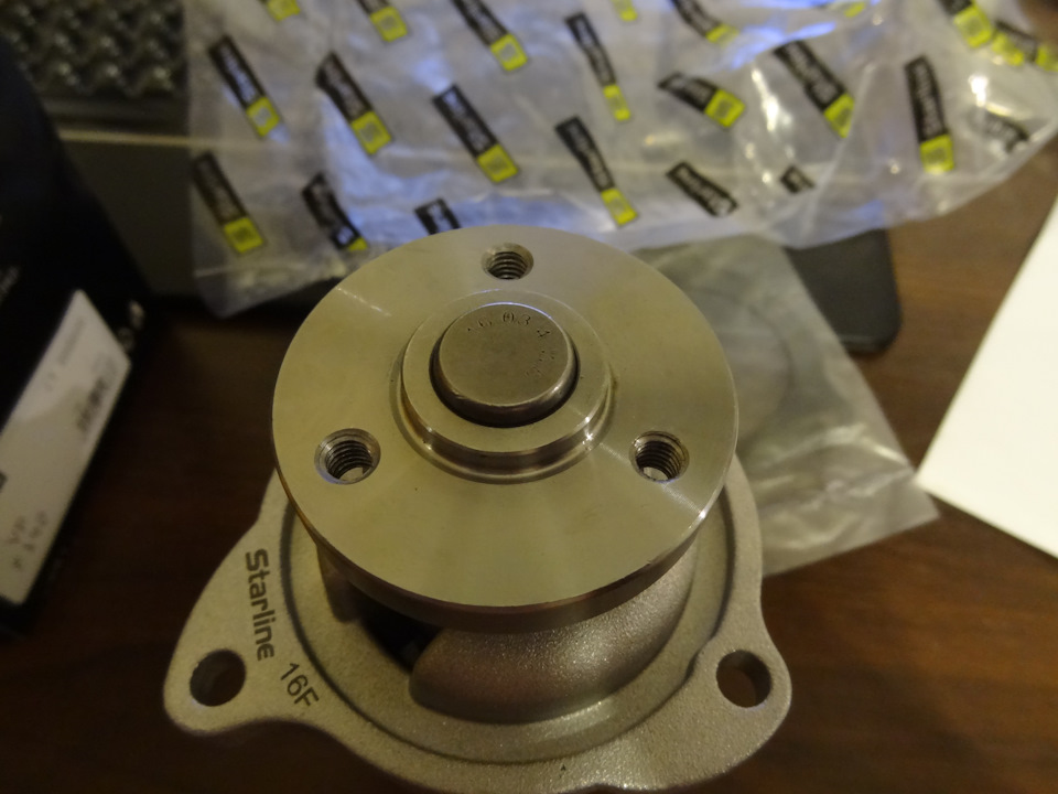 Насос системи охолодження STARLINE VPF142 & Натяжний ролик INA 531 0891 10 / INA F226-239-2300 2