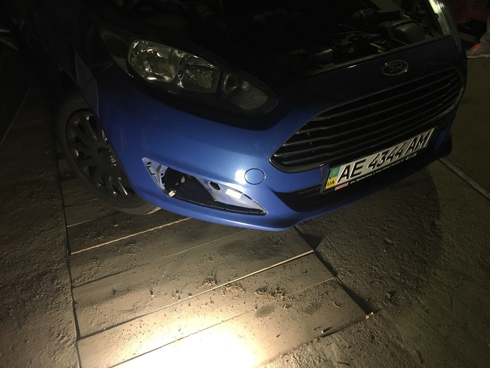 Поставив Led PTF 1
