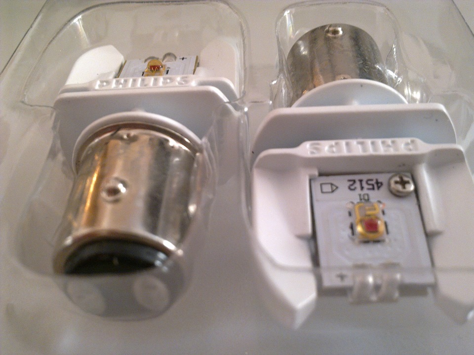 PHILIPS X-treme Vision LED 5
