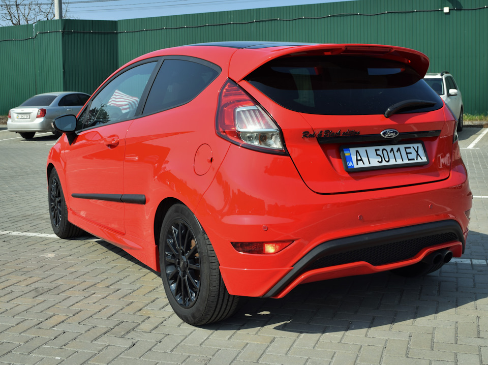 стилізуємо-молдинги Fiesta mk7.5 5