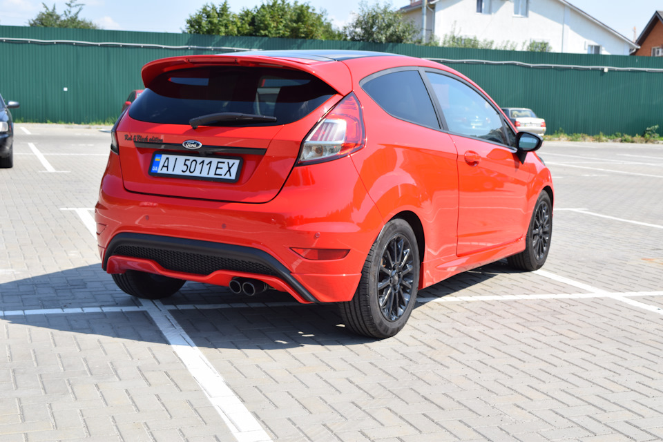 Встановив насадку на глушник Uter Sport Black 2х70 5