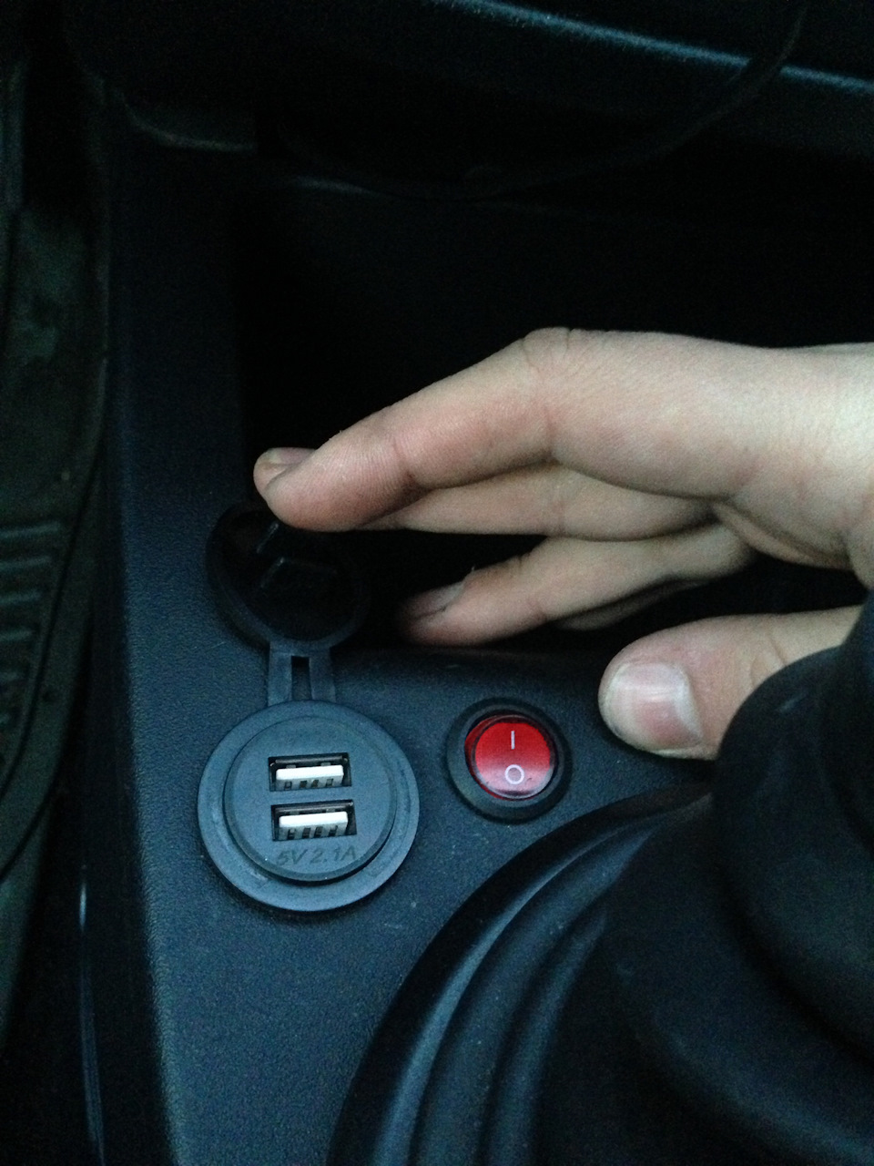 Доробив розетку USB 2