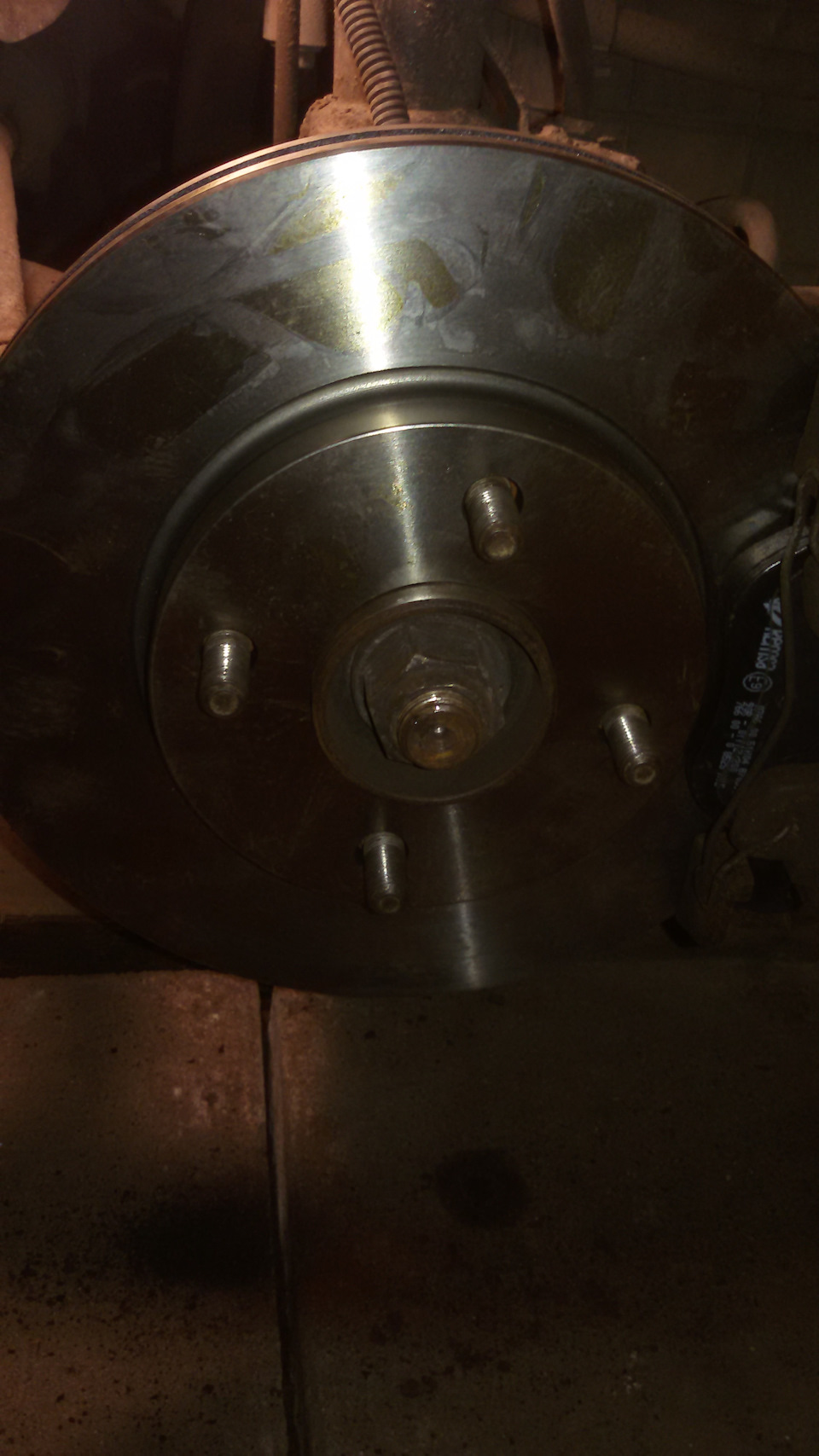 Заміна передніх гальм 4