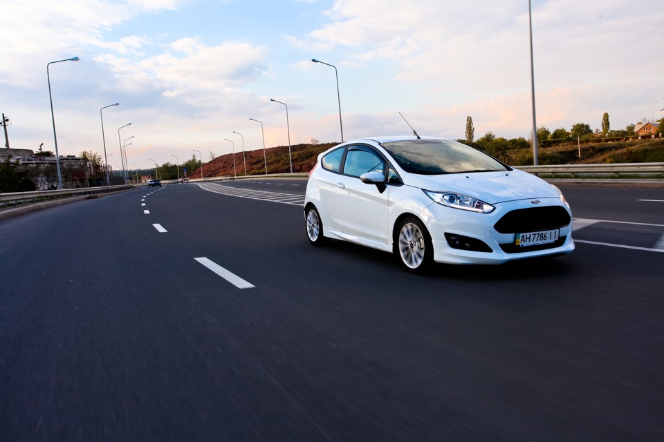 Фотосесія Ford Fiesta Sport 4