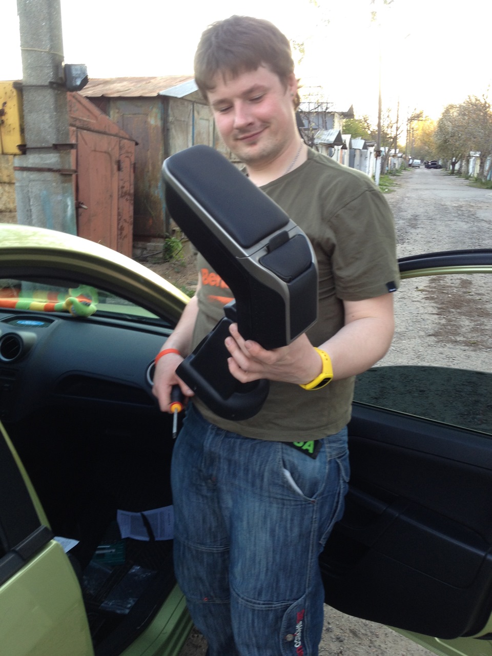 Встановлення підлокітника Armster 2 3