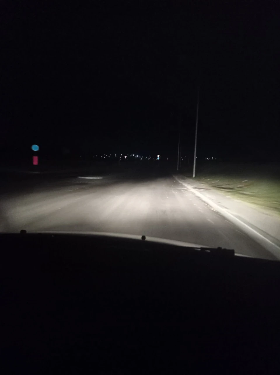 Перегорела лампа ближнего.