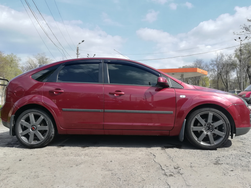 Продаж котків ford r18 4