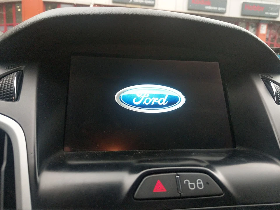 SYNC 3. Логотип ST та тема Ford Classic