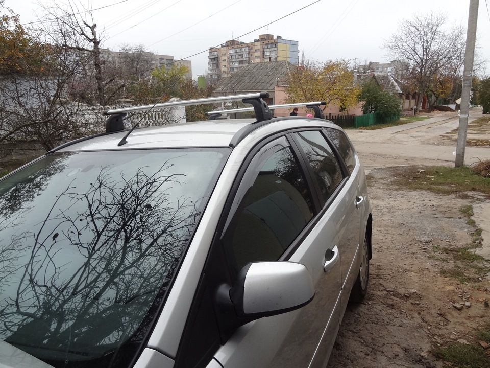 Багажник на дах, підсвічування ніг 4