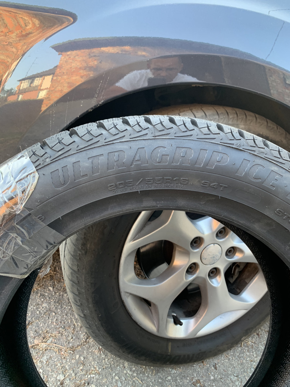Зимові шини Goodyear UltraGrip Ice 2 205/55 R16 94T XL FP 4