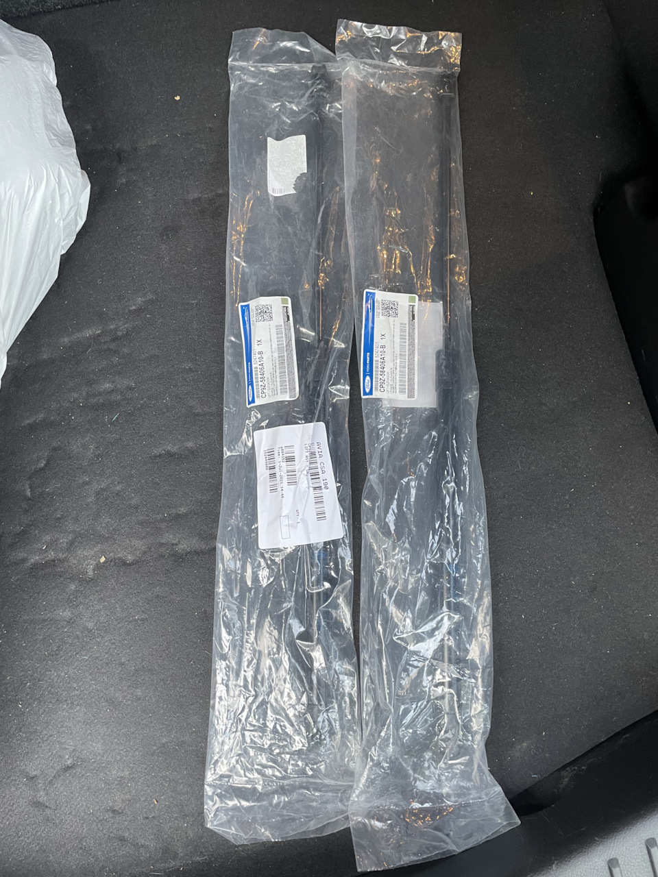 Нові газові упори на ляду. 2