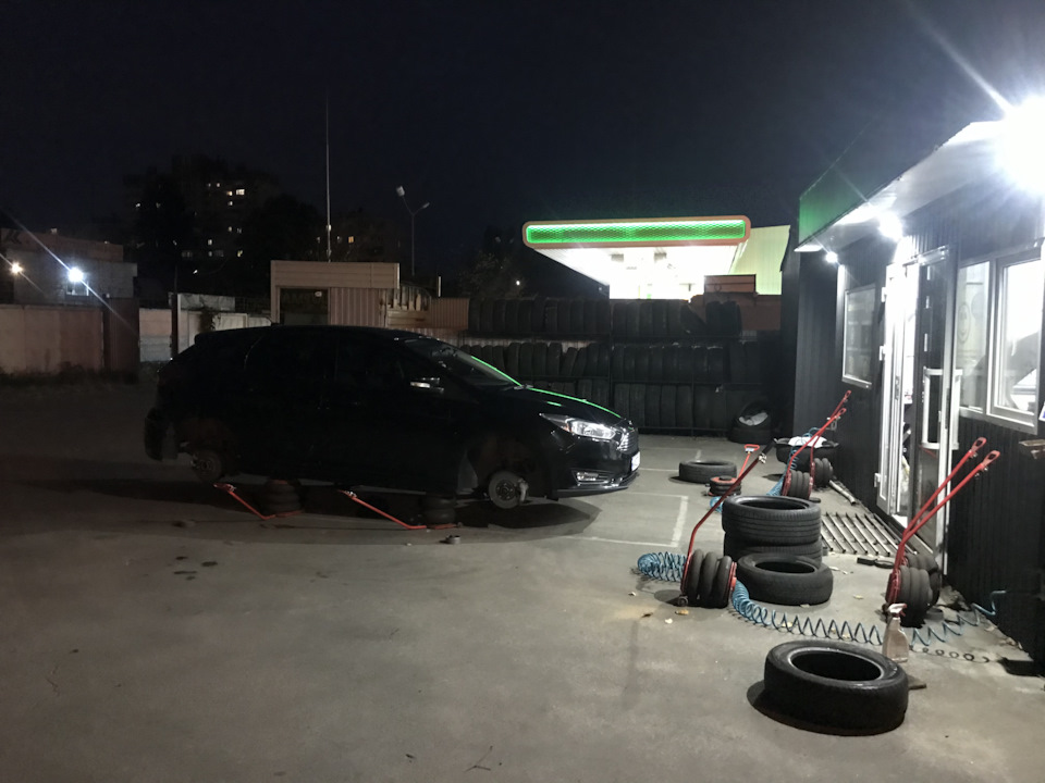 Зимова гума Goodyear UltraGrip Ice 2 2