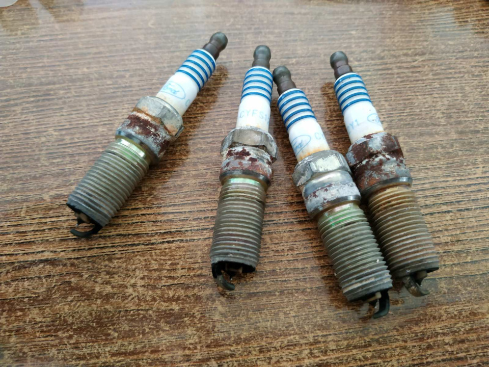 Заміна свічок на 2.0L I4 DI TIVCT бензин 3