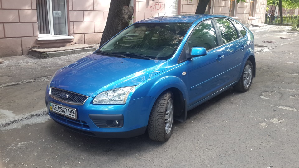 Трохи Toyota / Пришиваємо задні килими / Світло в багажник 1