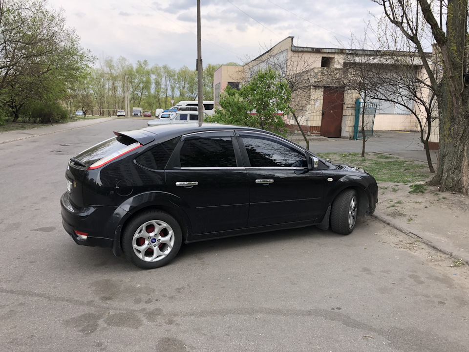 Очечник від мондео на місці + переклеїли вітровики 5