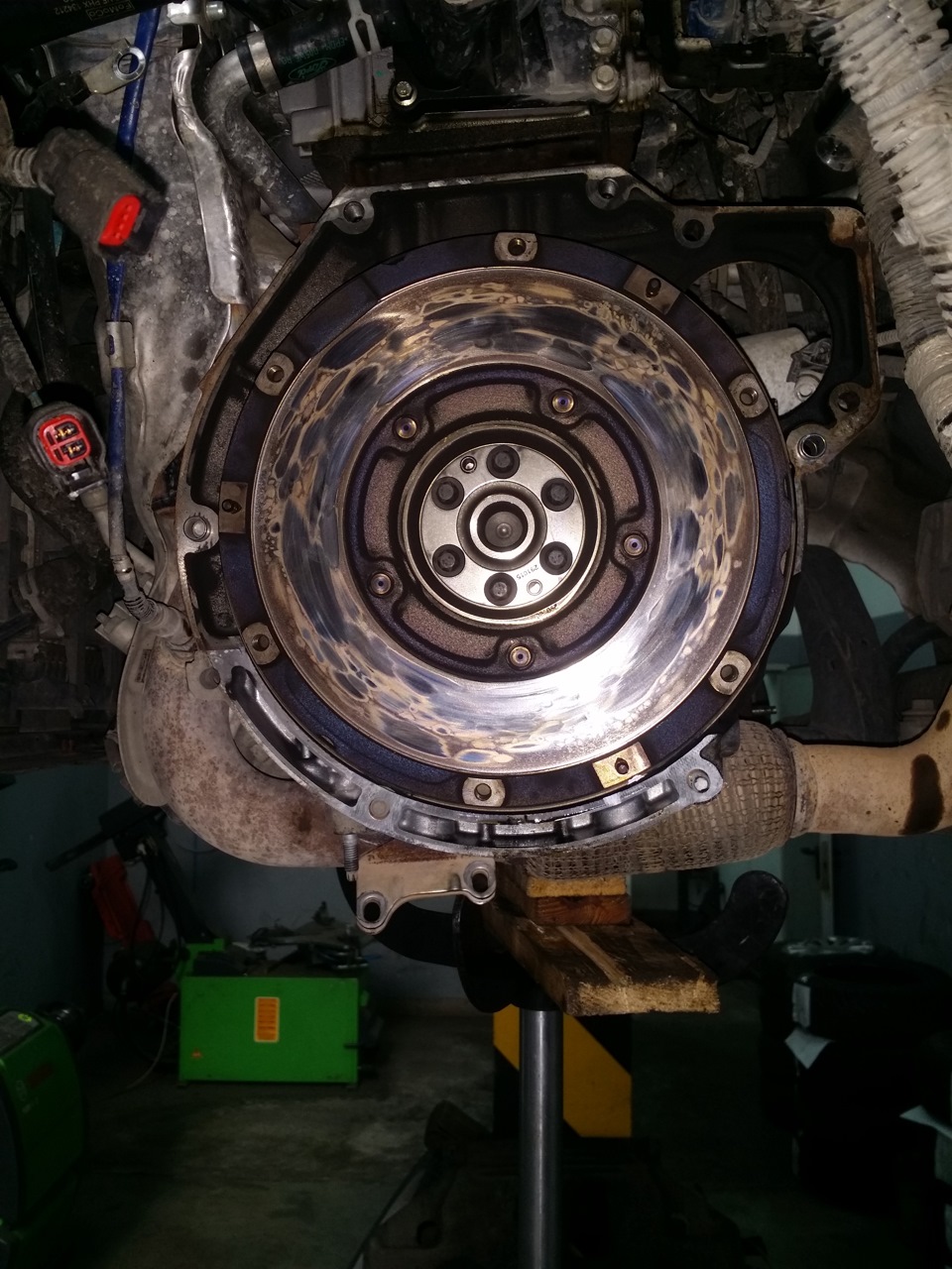 Стук в районі зчеплення Ford Focus III 4