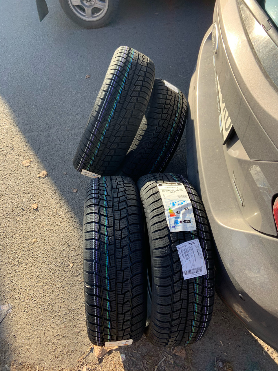 Зимові колеса 205/60r16 1
