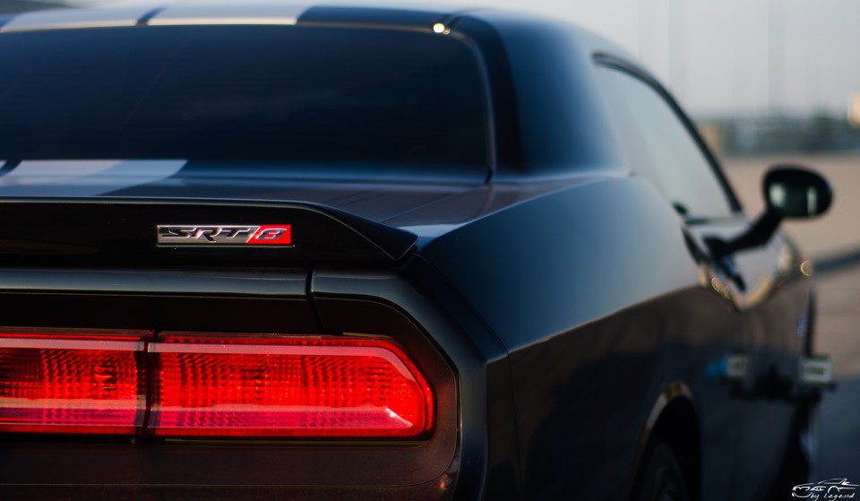 Dodge Challenger SRT8 Hemi 1
