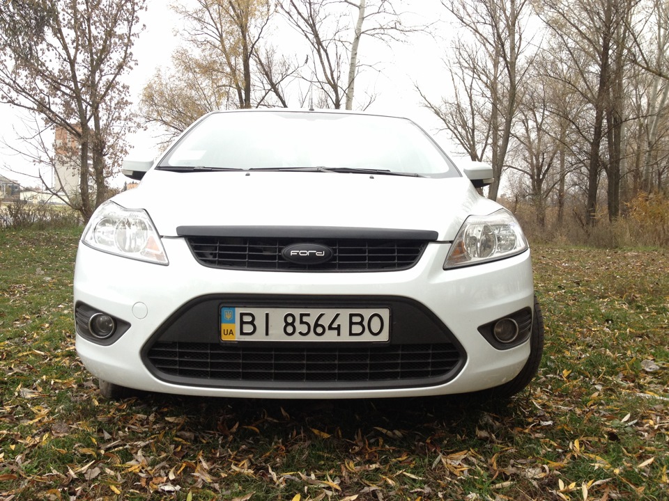 Наклейки Ford та кришка Volvo 2
