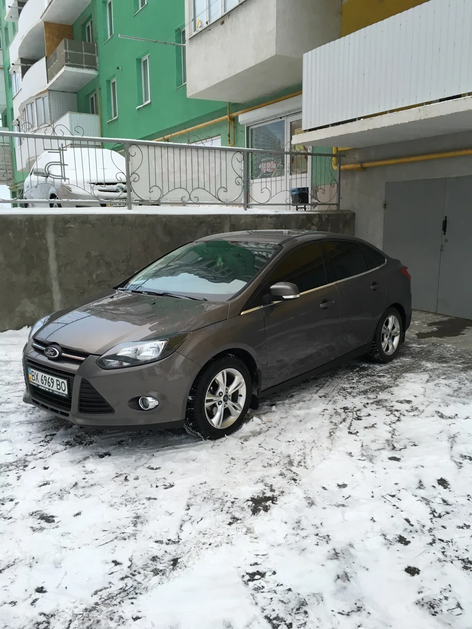 Навіть взимку авто має бути чистим