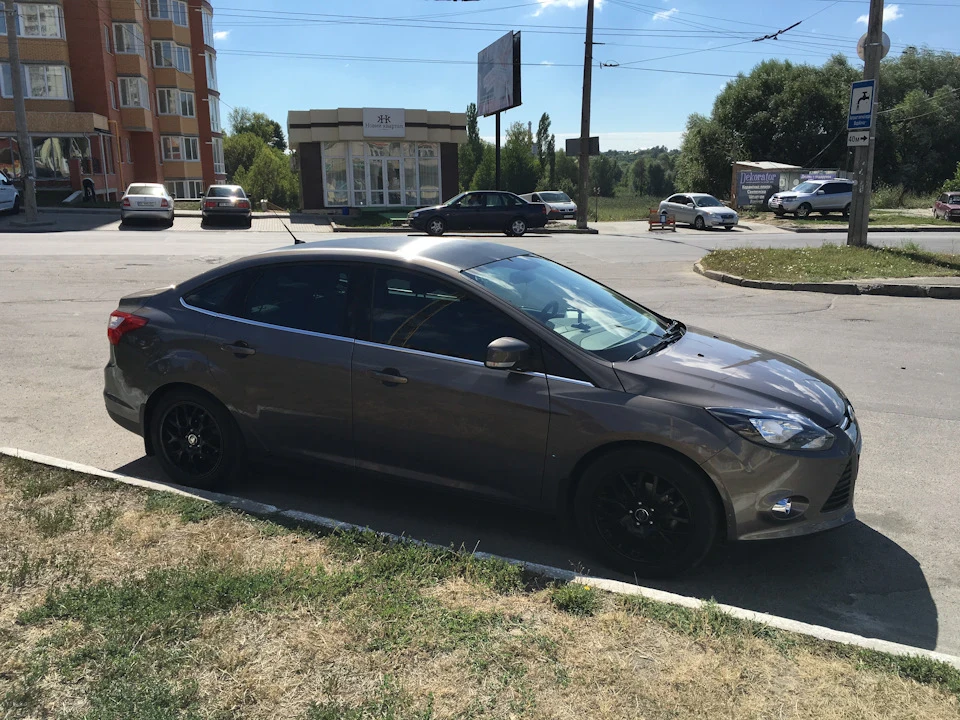 Дах у карбон