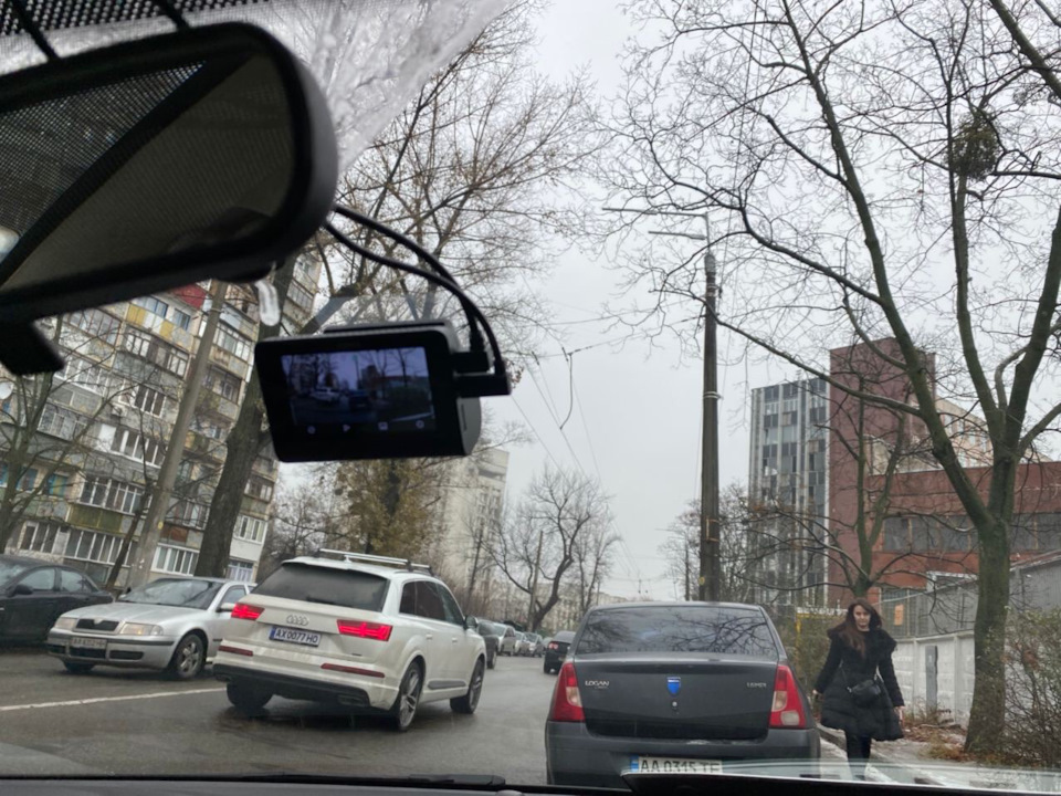 Купив реєстратор 70mai A800 4K на 2 камери 4