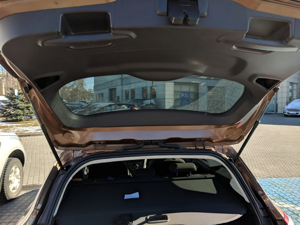 Допоможіть знайти заглушку багажника Ford Focus 2013! Хто може продати? 2