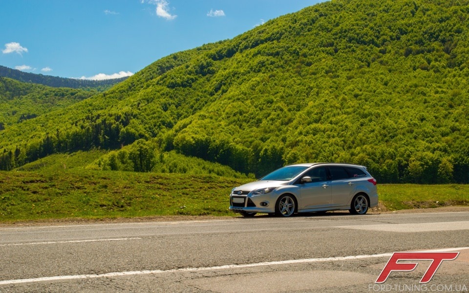 Кілька соковитих карпатських фоток Фокуса / Some fresh photos of Ford Focus Mk3 Zetec S 2