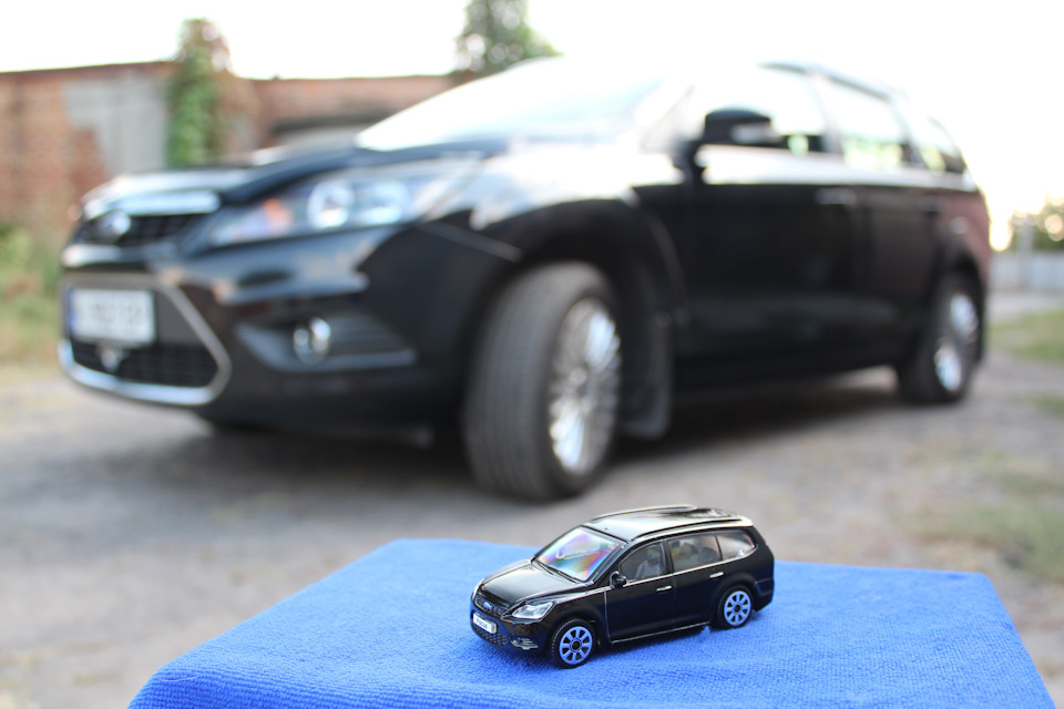 Талісман мого Ford Focus Wagon 1.6 TDCI BLACK PEARL - модель Ford Focus Wagon II 1/43 3