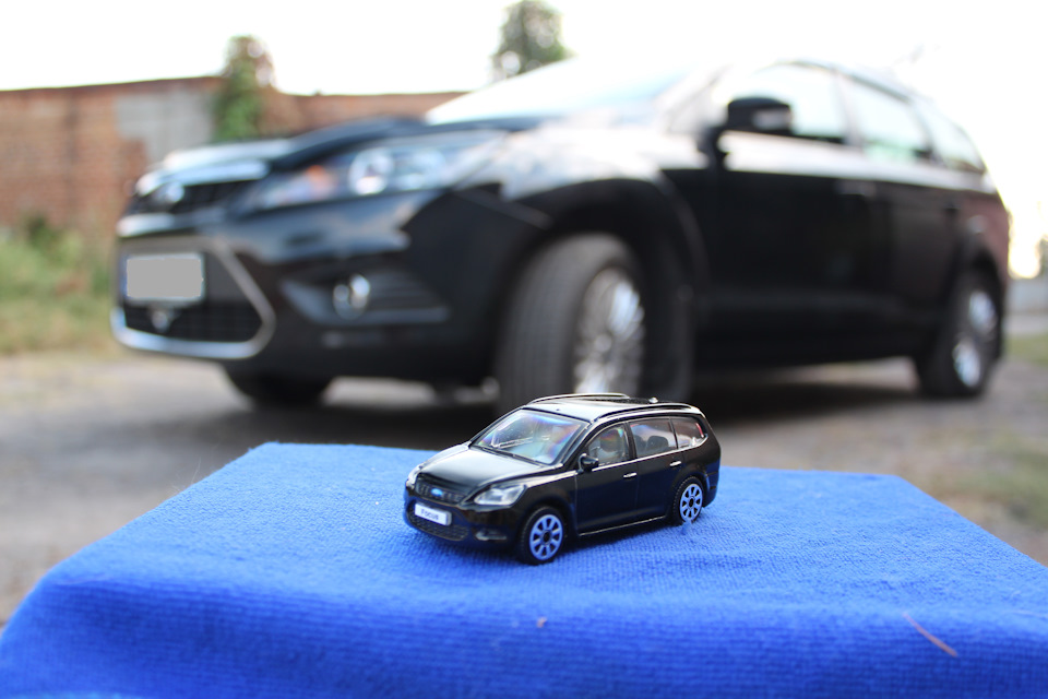 Талісман мого Ford Focus Wagon 1.6 TDCI BLACK PEARL - модель Ford Focus Wagon II 1/43 2
