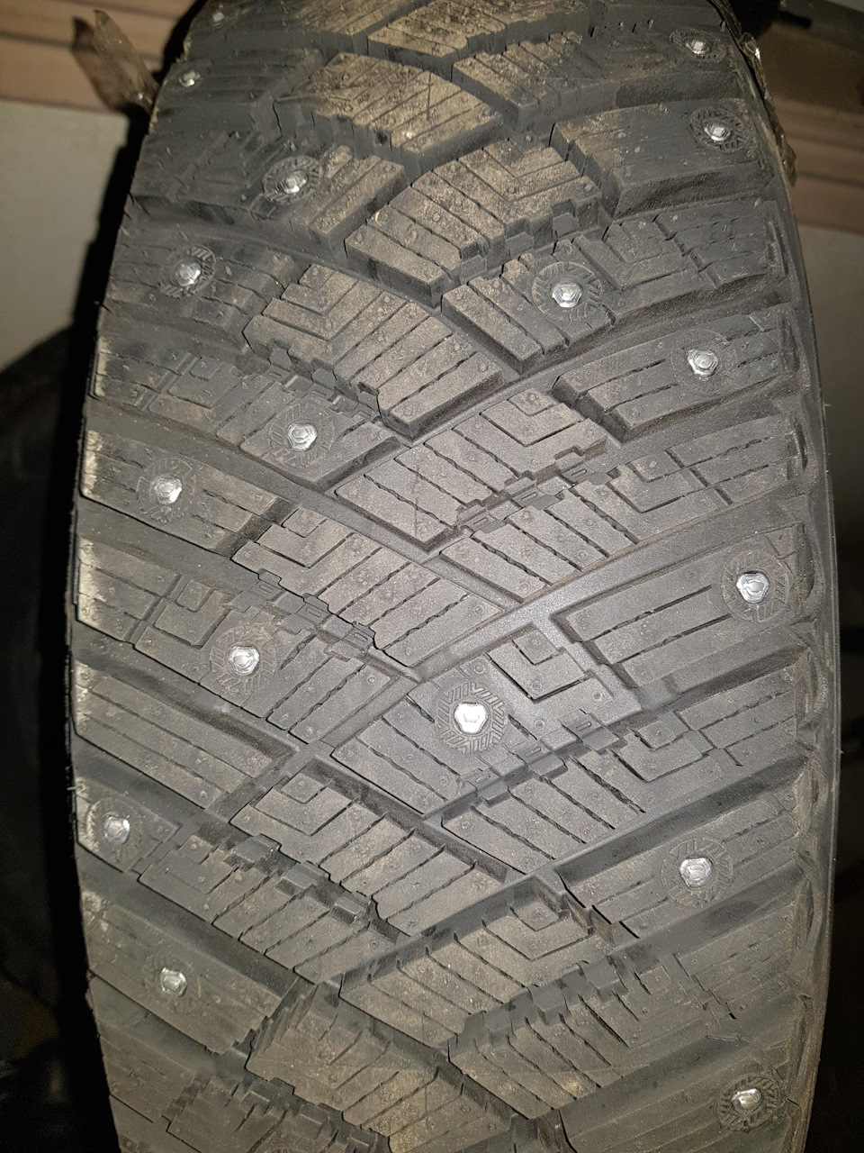 Нова зимова гума на сезон 2019-2020 GoodYear Ultragrip Ice Arctic 4