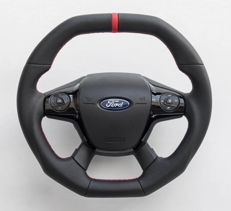 Індивідуальне спортивне кермо на Ford Focus 3 / Custom Steering Wheel for Ford Focus mk3 2