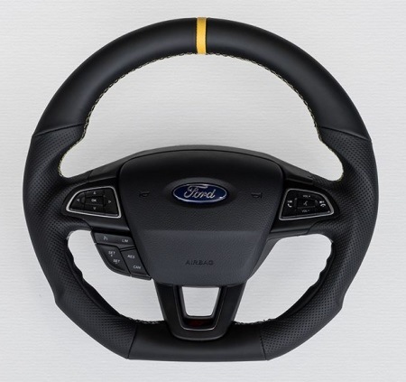 Індивідуальне спортивне кермо на Ford Focus 3 / Custom Steering Wheel for Ford Focus mk3 5
