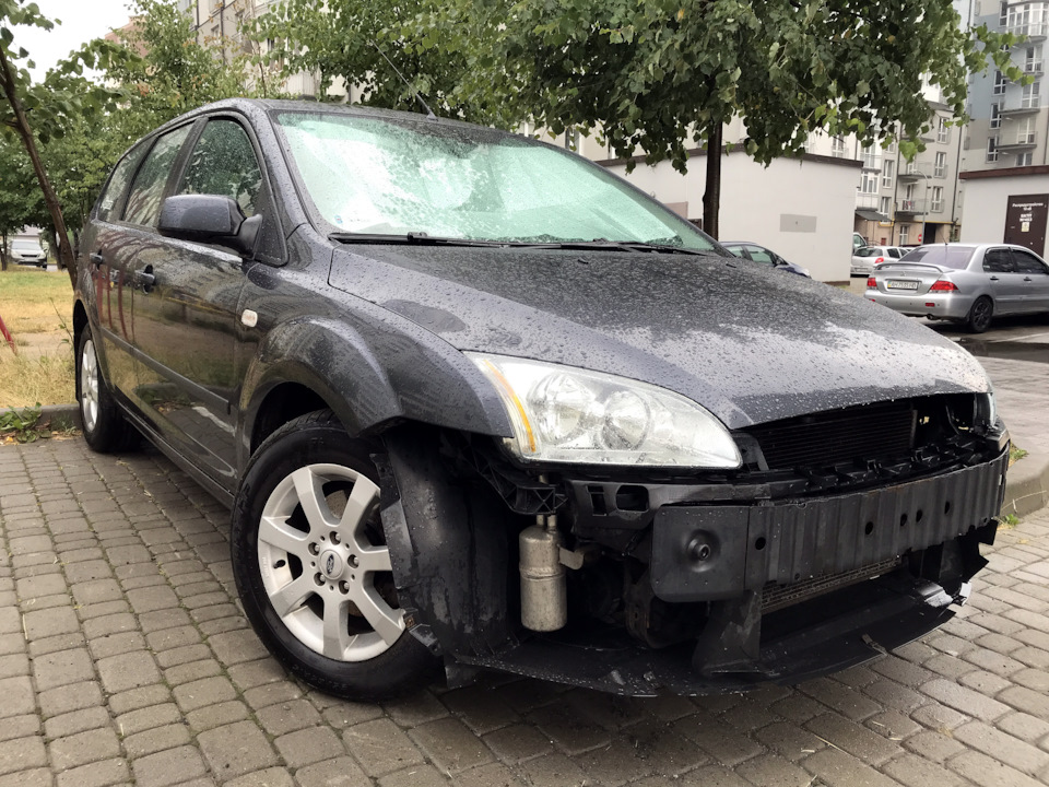 Ford Focus - Зняття бампера, встановлення ПТФ та захисної сітки 4