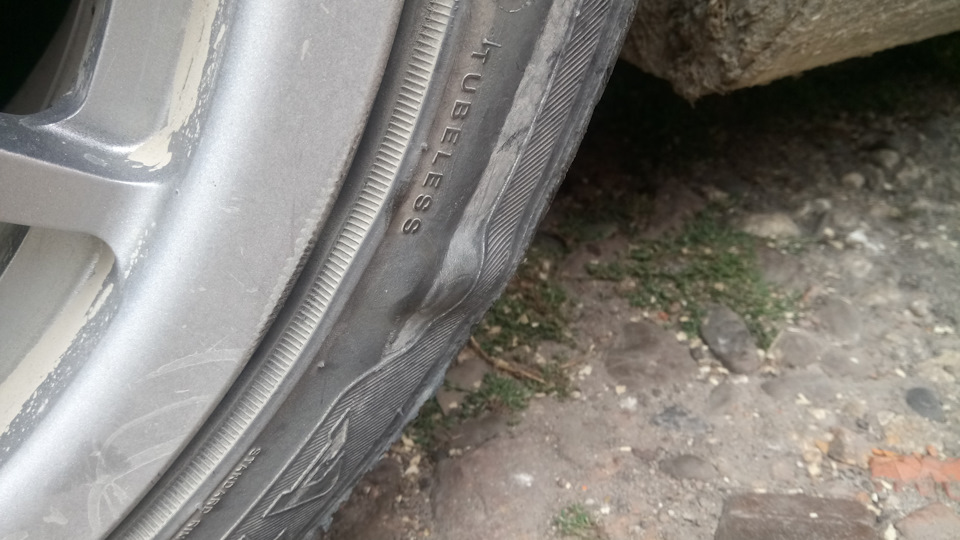 Нові літні шини 225/45 R17 або пташка шкода. 4