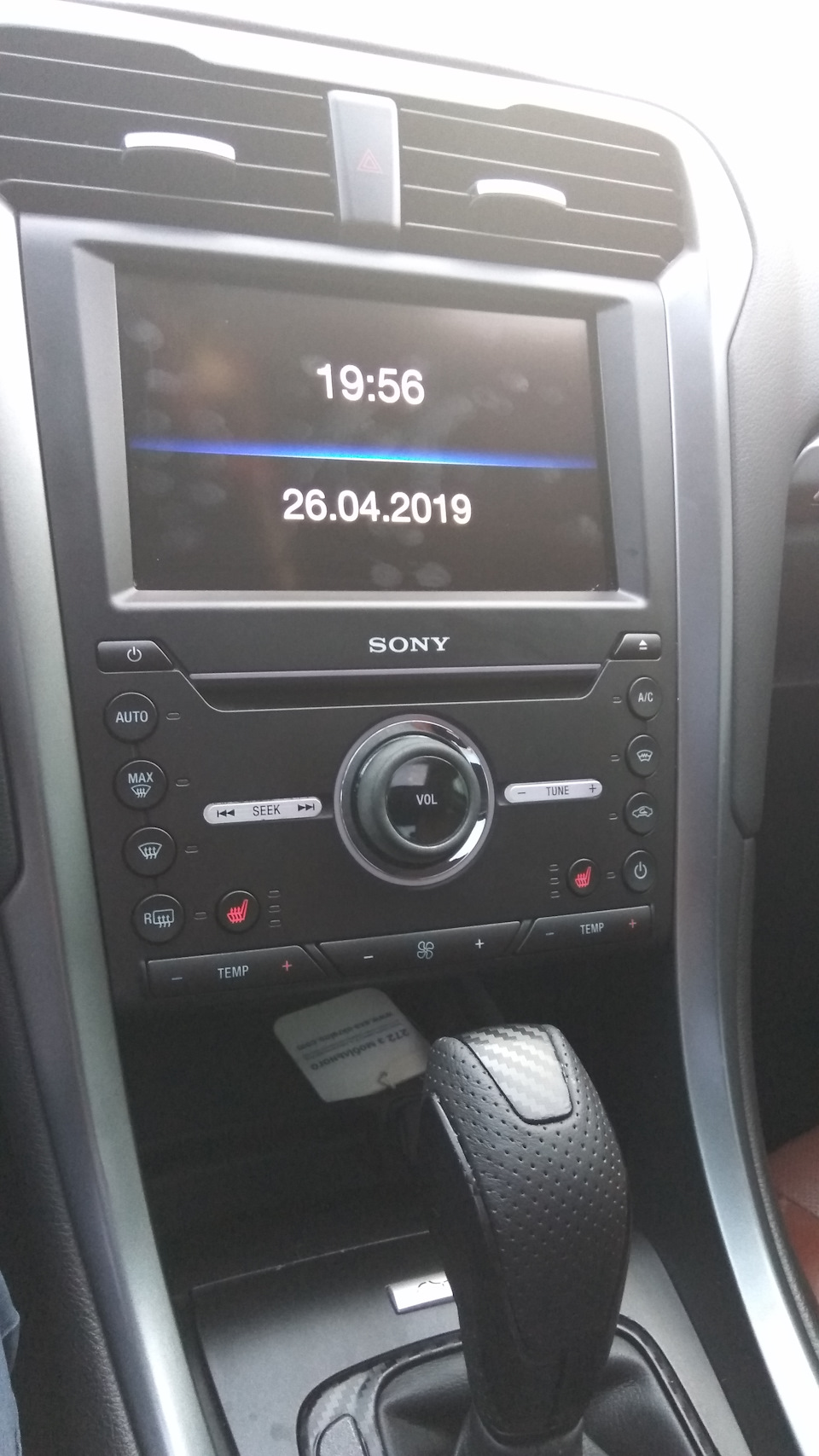 8 — Шкала приладів в км, трохи кодування та панель Sony 3