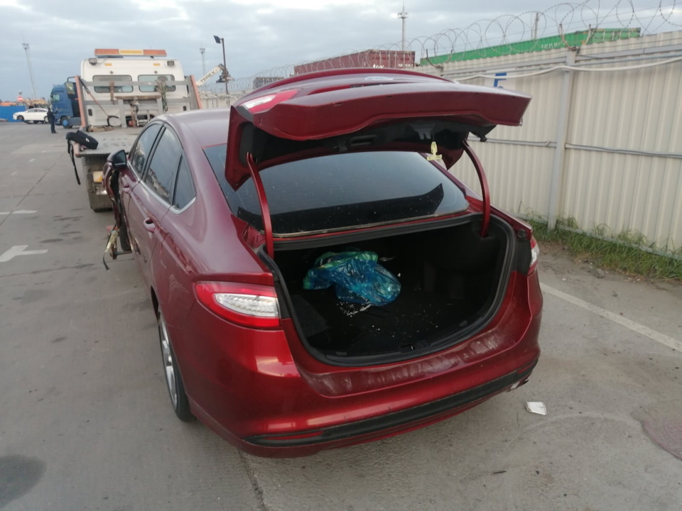 Забрали Ф'южика з Євротерміналу 5