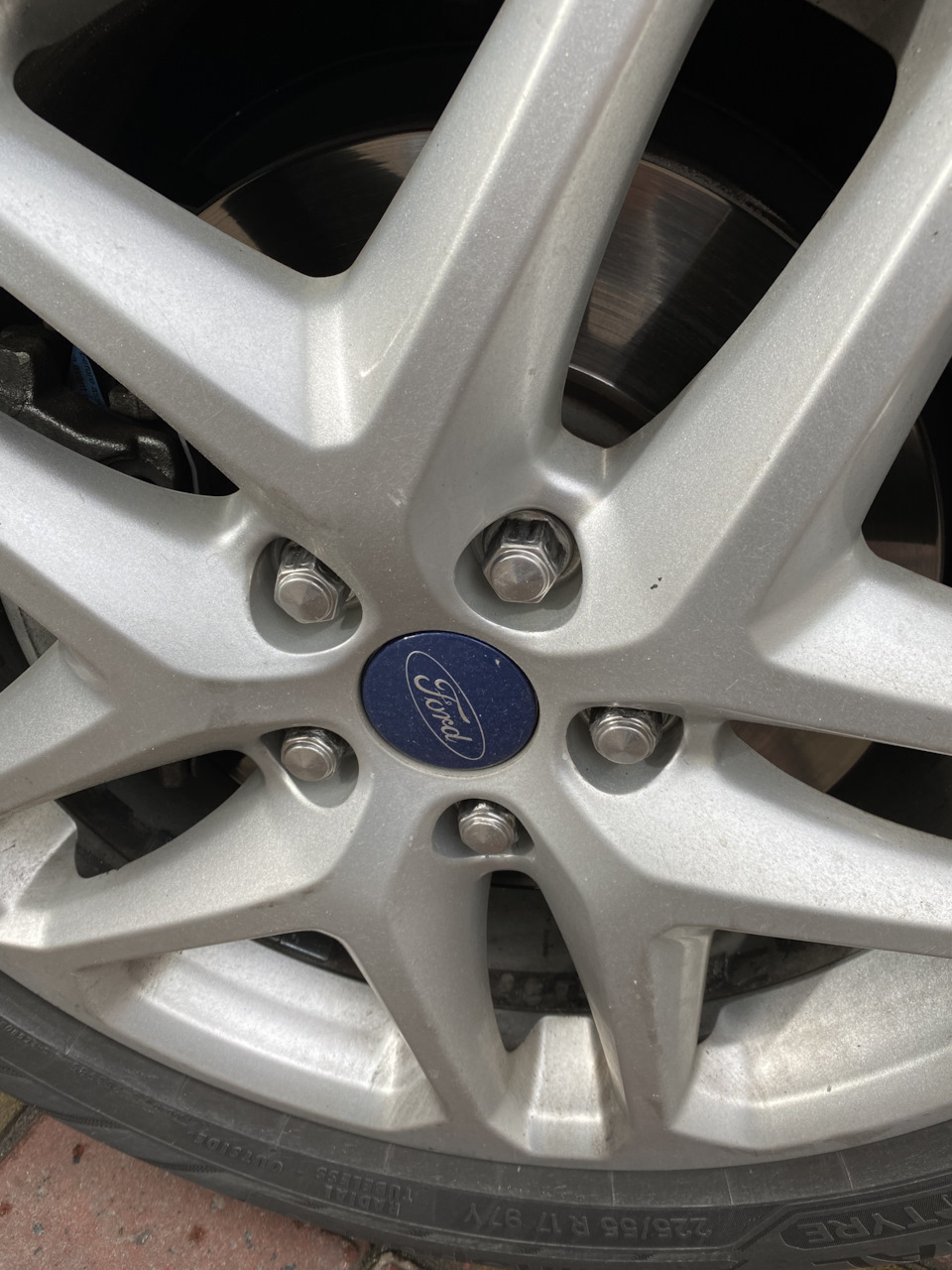 Заміна гайки Ford Fusion 3