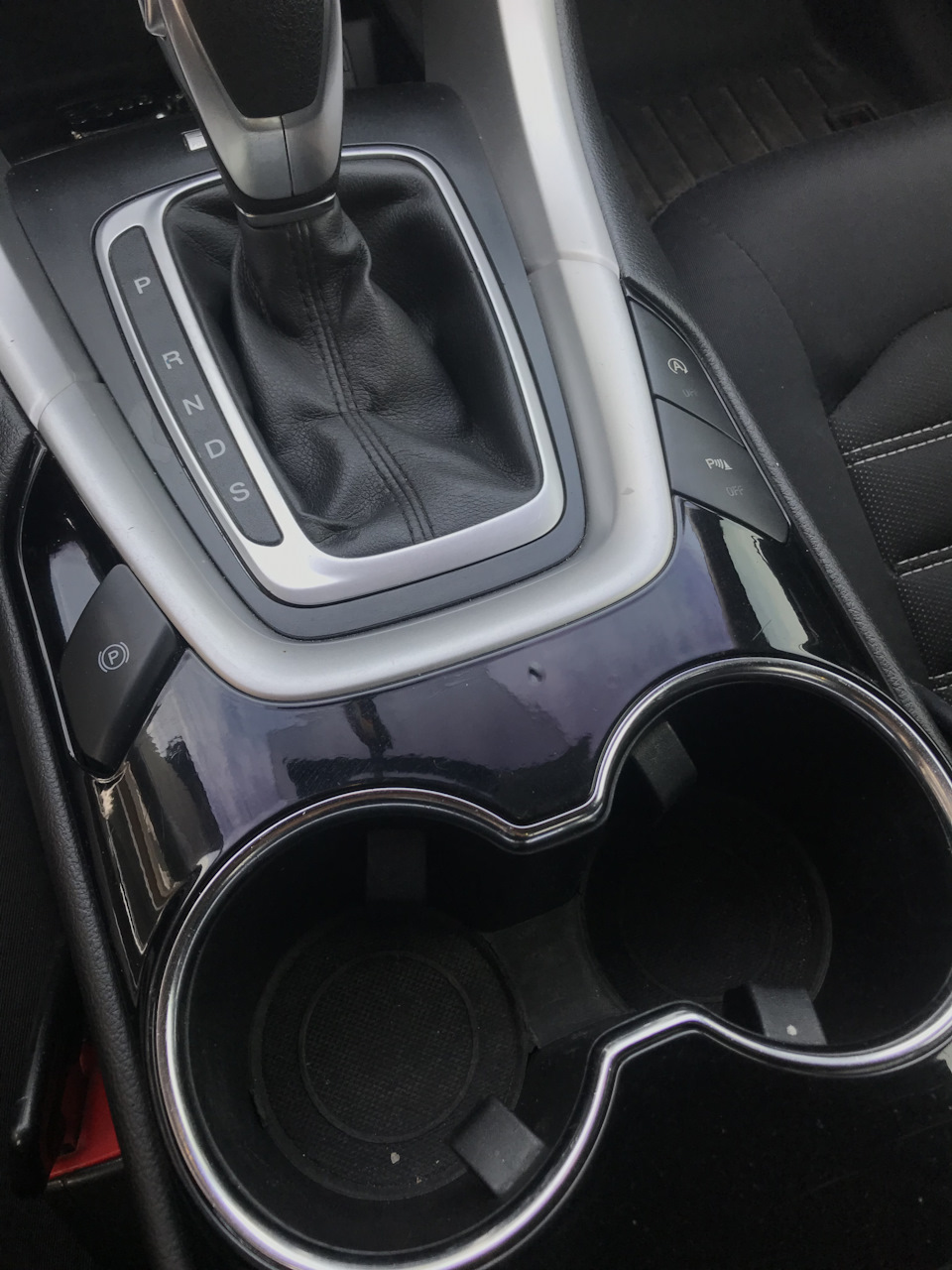 Кнопка Авто-Старт і Парктронік Ford Fusion USA 3