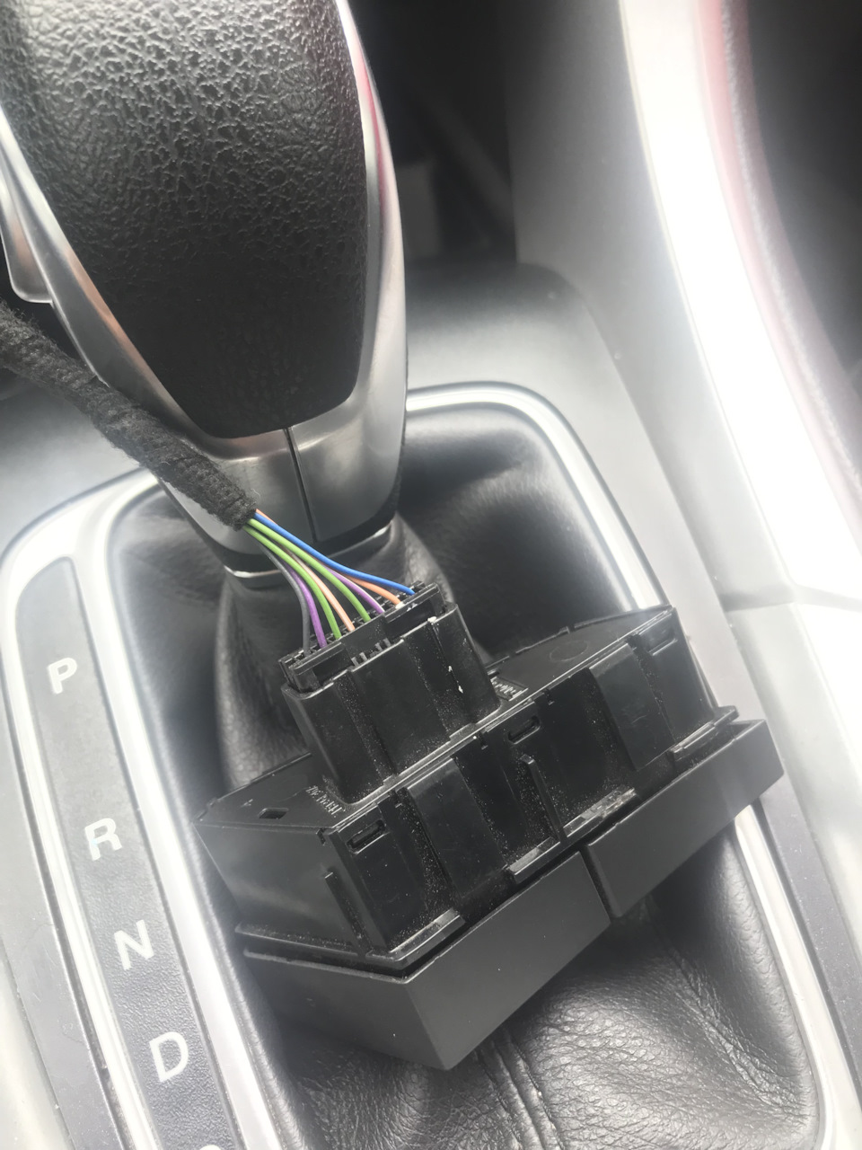 Кнопка Авто-Старт і Парктронік Ford Fusion USA 2