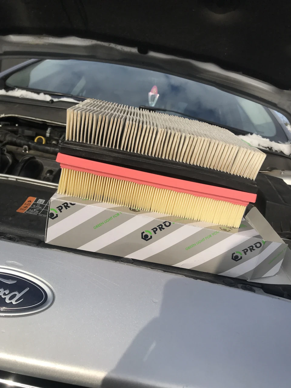 Заміна фільтра повітряного Ford Fusion USA