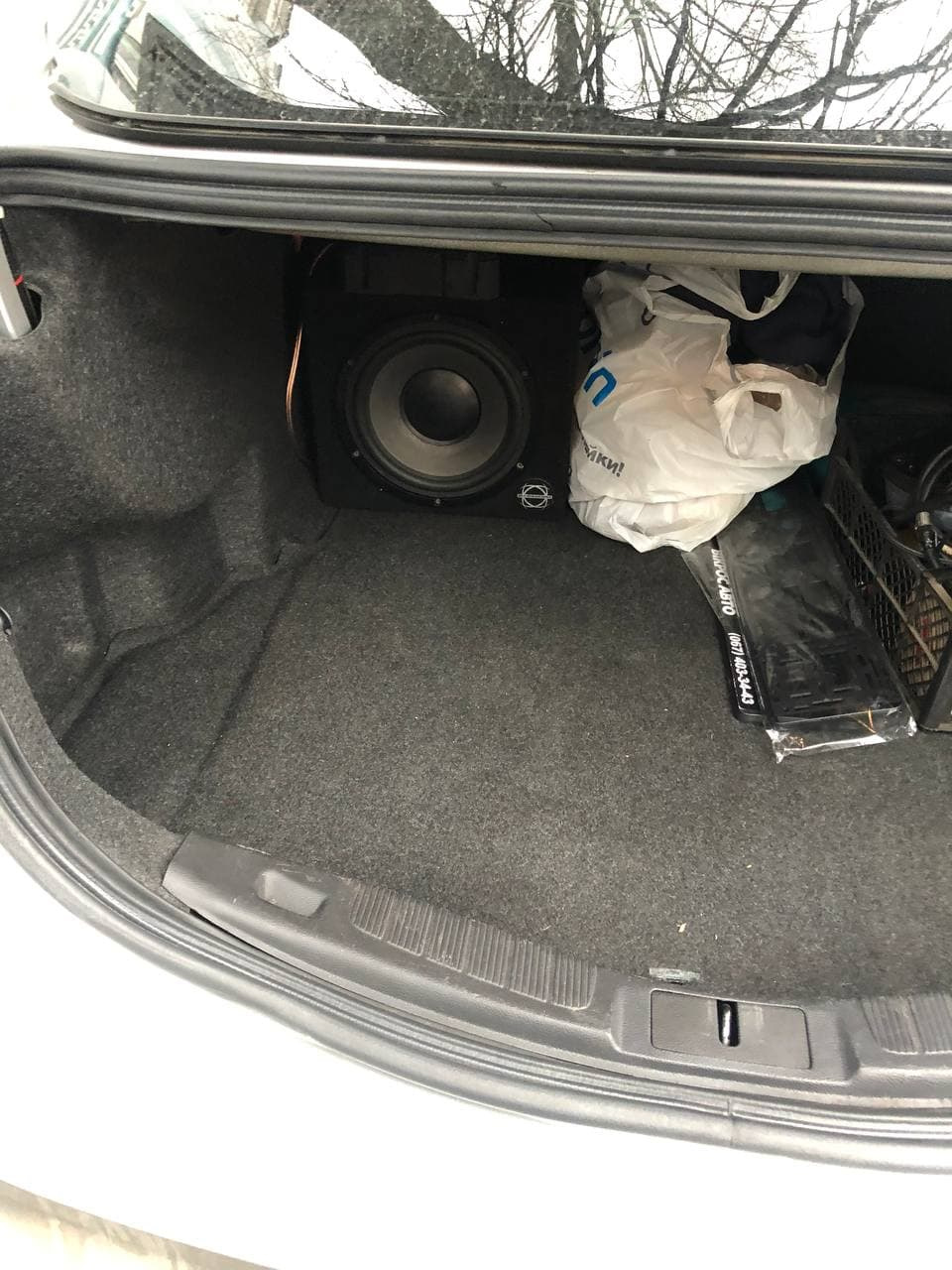 Виведення лінійних дротів на сабвуфер Ford Fusion sync2 1