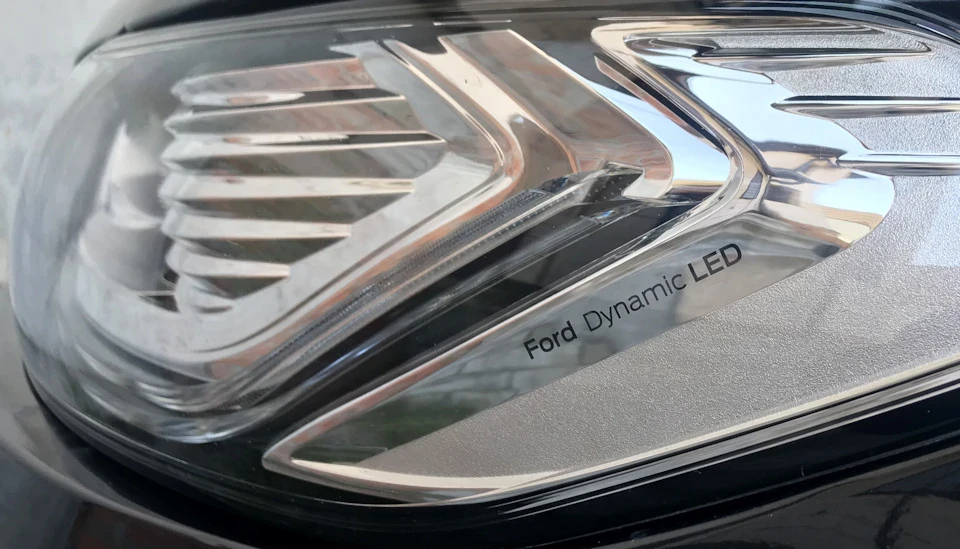 Ford Dynamic LED дорестайл - встановивши самостійно