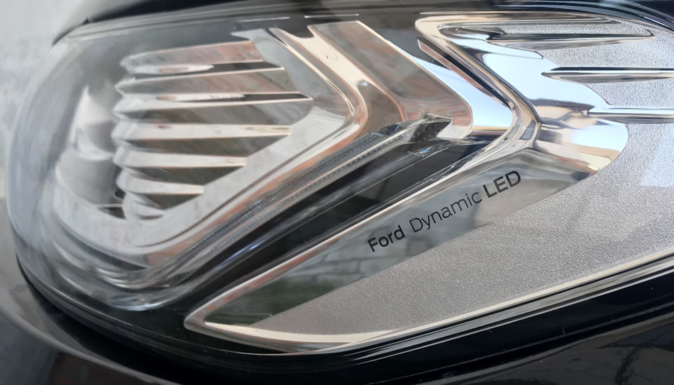 Ford Dynamic LED дорестайл - встановивши самостійно 1