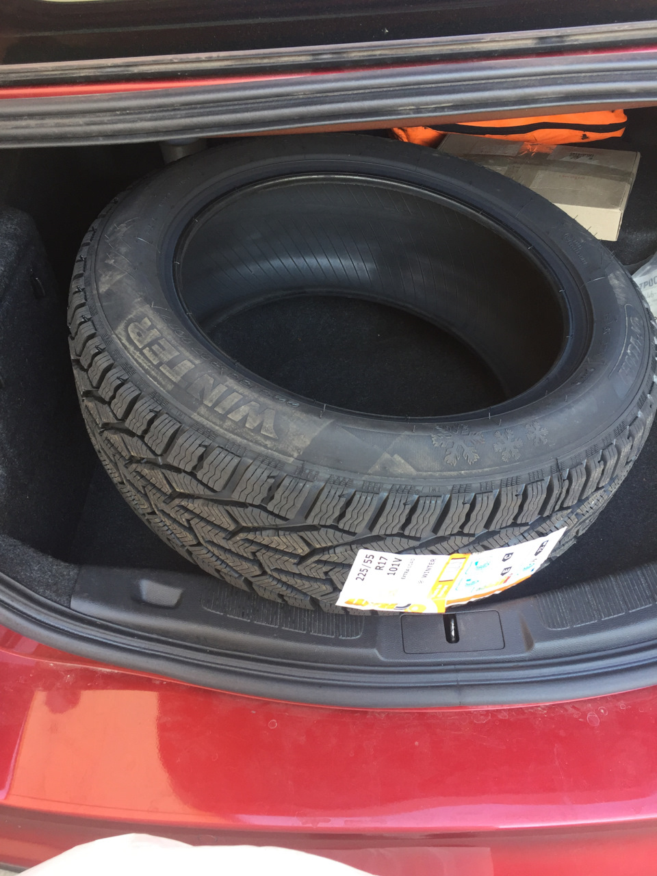 Готуй сани влітку, зимова гума 225/55R17 101V XL 2