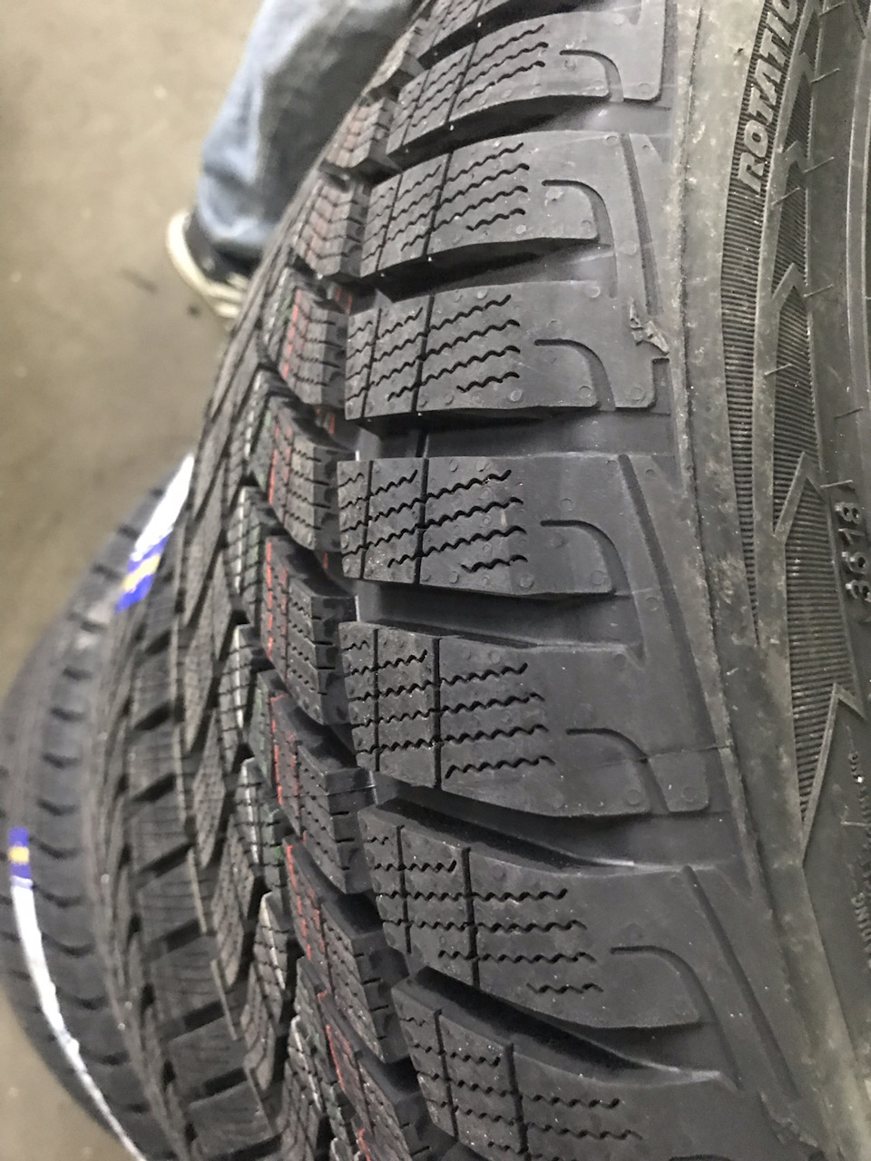 Купив гуму Goodyear Ultragripp perfomance gen1 235/45/18 4